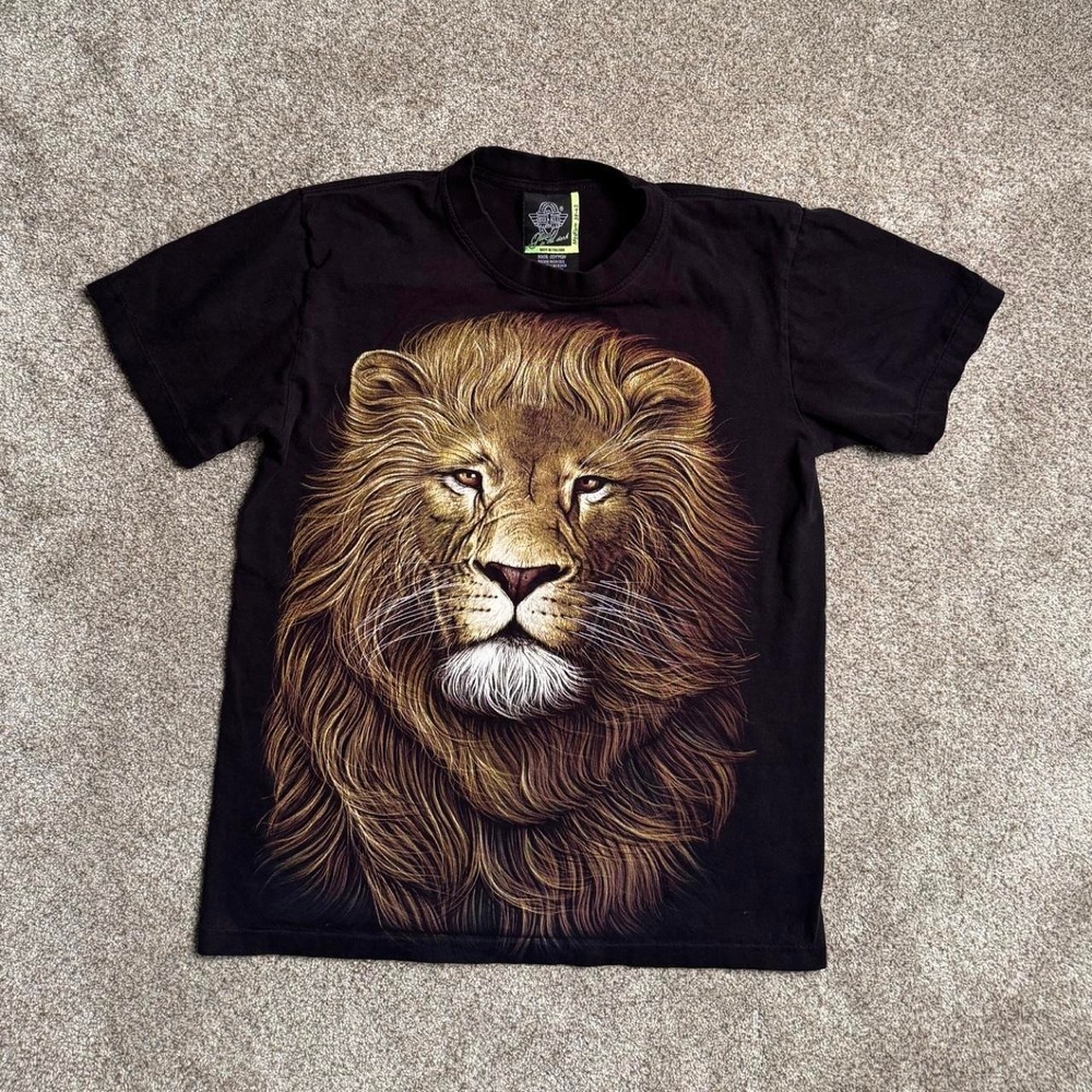 ROCK EAGLE LION ALL OVER PRINT SINGLE STITCH GRAPHIC TEE